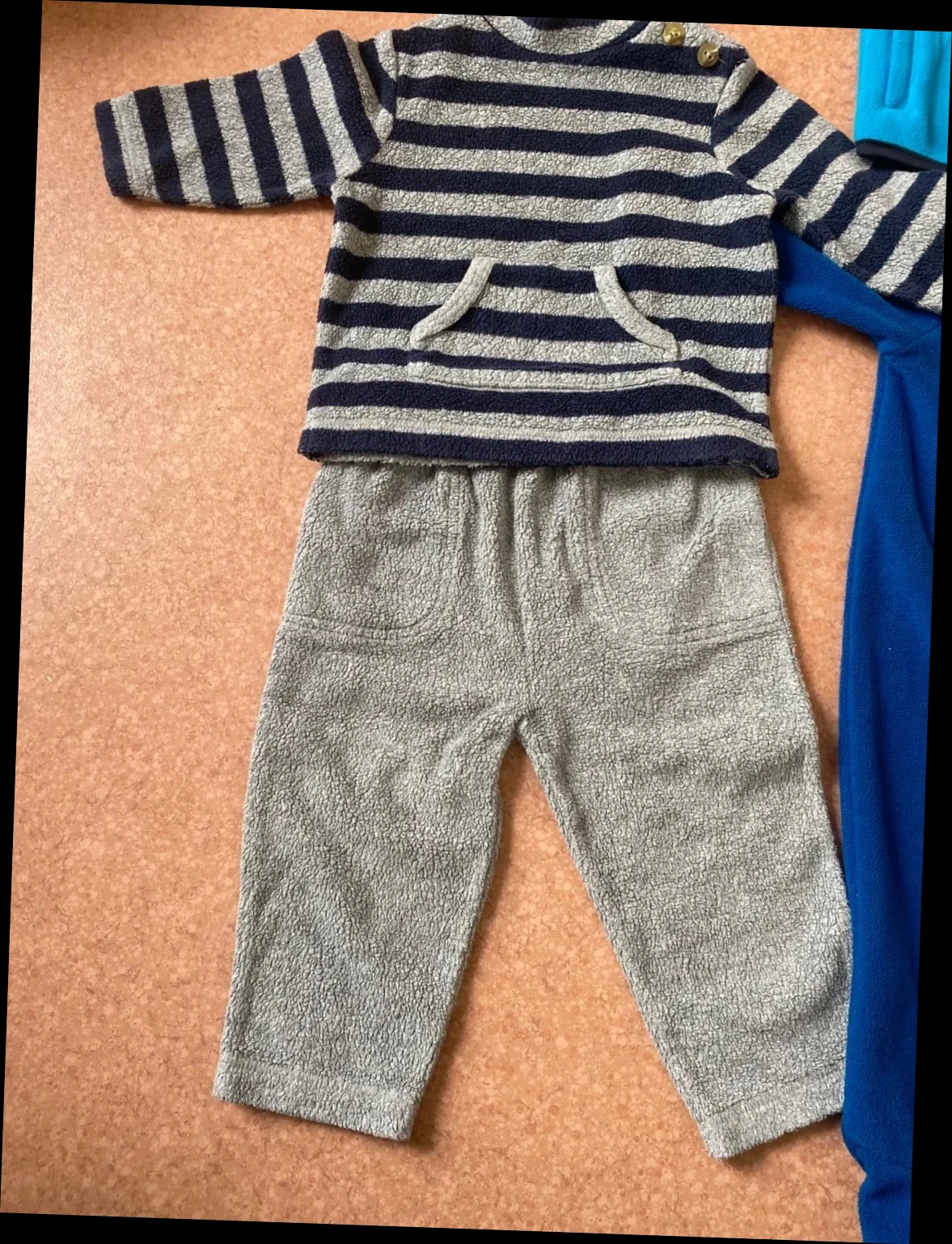 Lot de 4 vêtements bébé garçon 9 mois en très bon état – photo 3